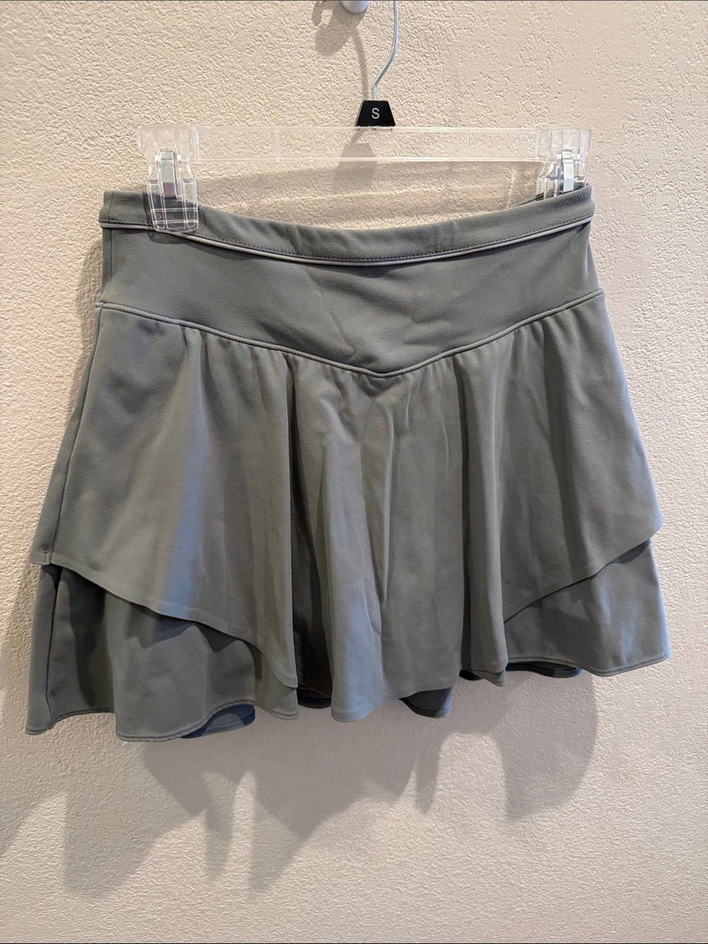 FLX Light green / gray Tiered Skirt with built-in  shorts- Flowy Athletic Skirt